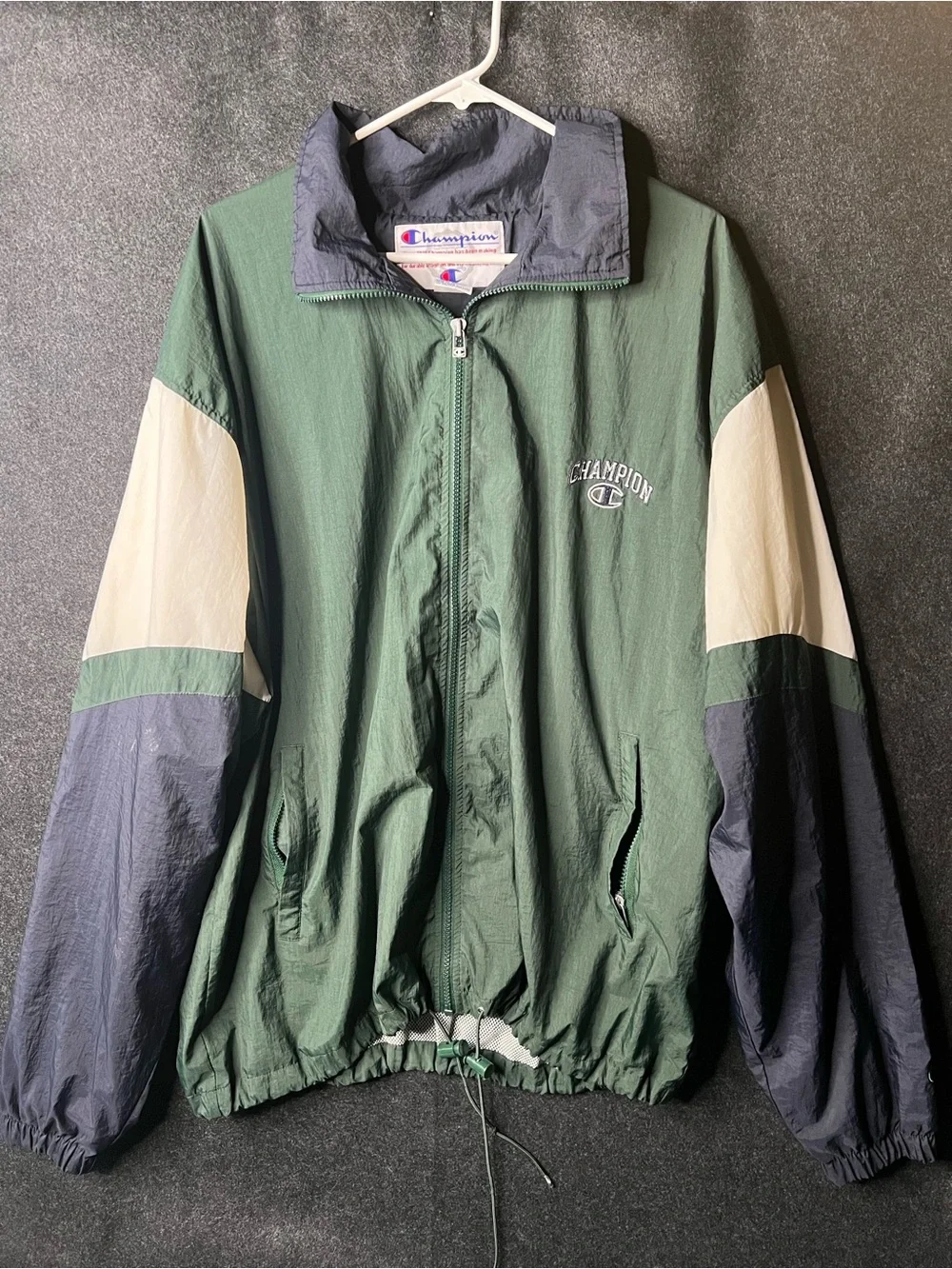Vintage Champion Logo Jacket Men’s XL Green Full-Zip Pockets Retro Windbreaker